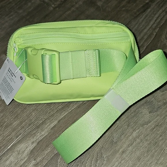 Lululemon Everywhere Belt Bag FADED ZAZ FZAP - Picture 13 of 16